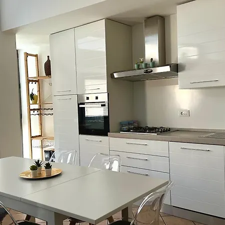 Se077 - Senigallia, Elegante Trilocale Nel Cuore Del Centro Storico Senigallia